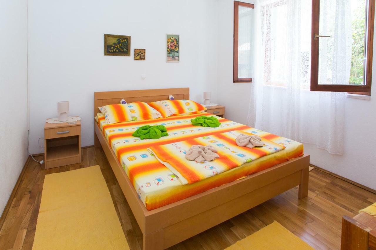 Apartments Mihic Makarska Ngoại thất bức ảnh