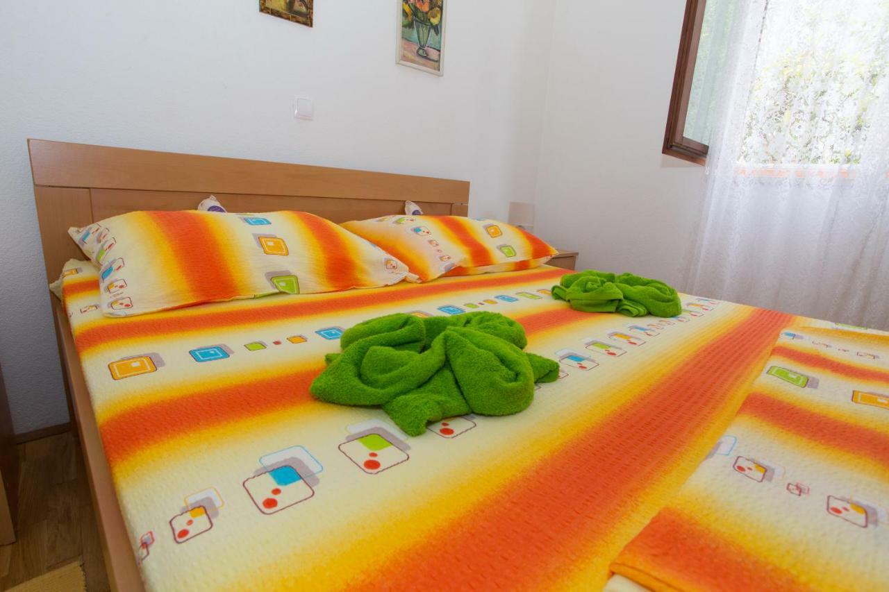 Apartments Mihic Makarska Ngoại thất bức ảnh