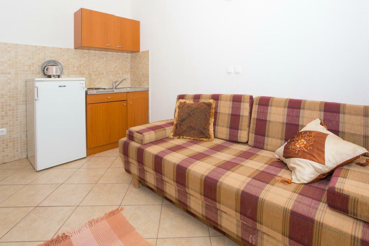 Apartments Mihic Makarska Ngoại thất bức ảnh