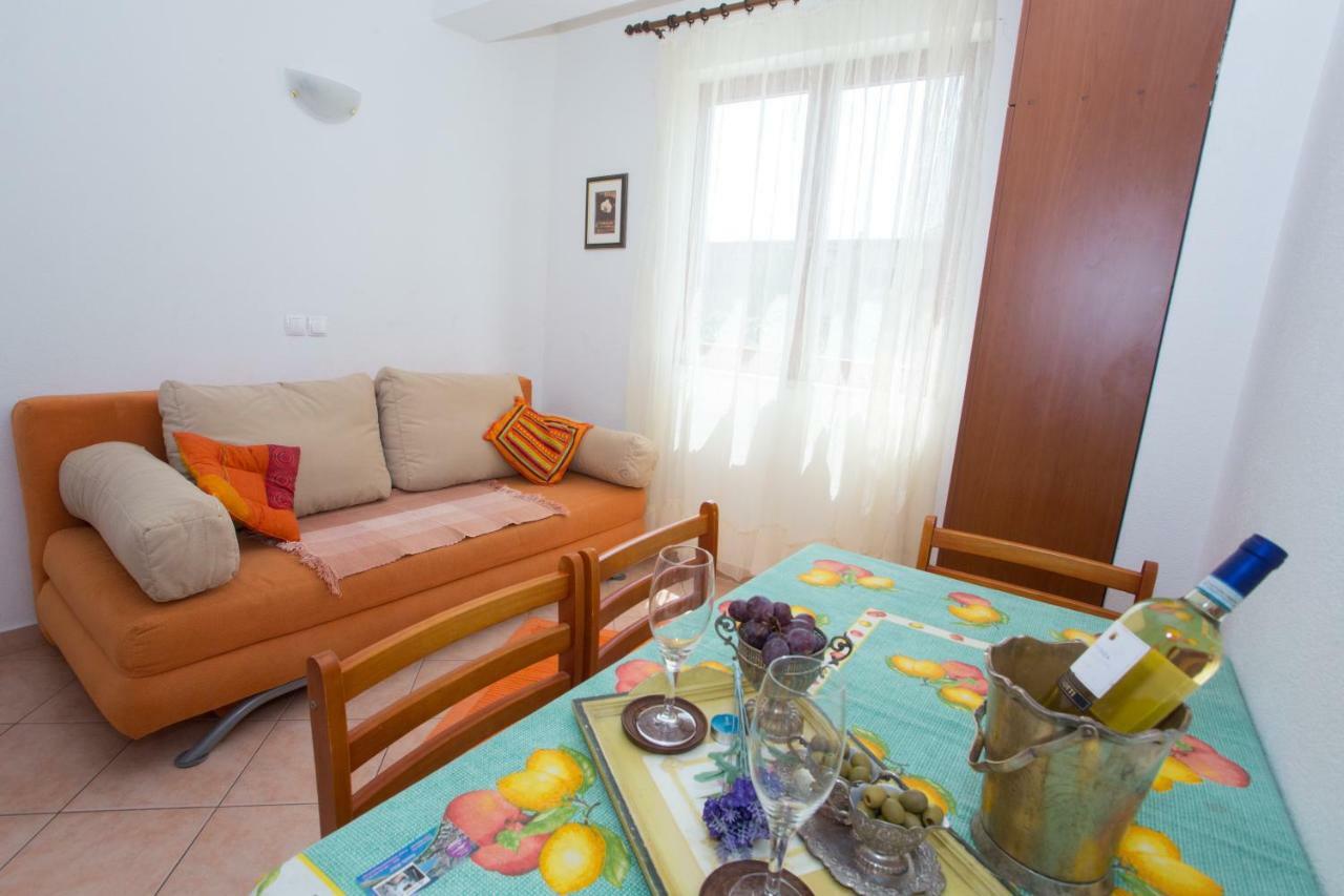 Apartments Mihic Makarska Ngoại thất bức ảnh