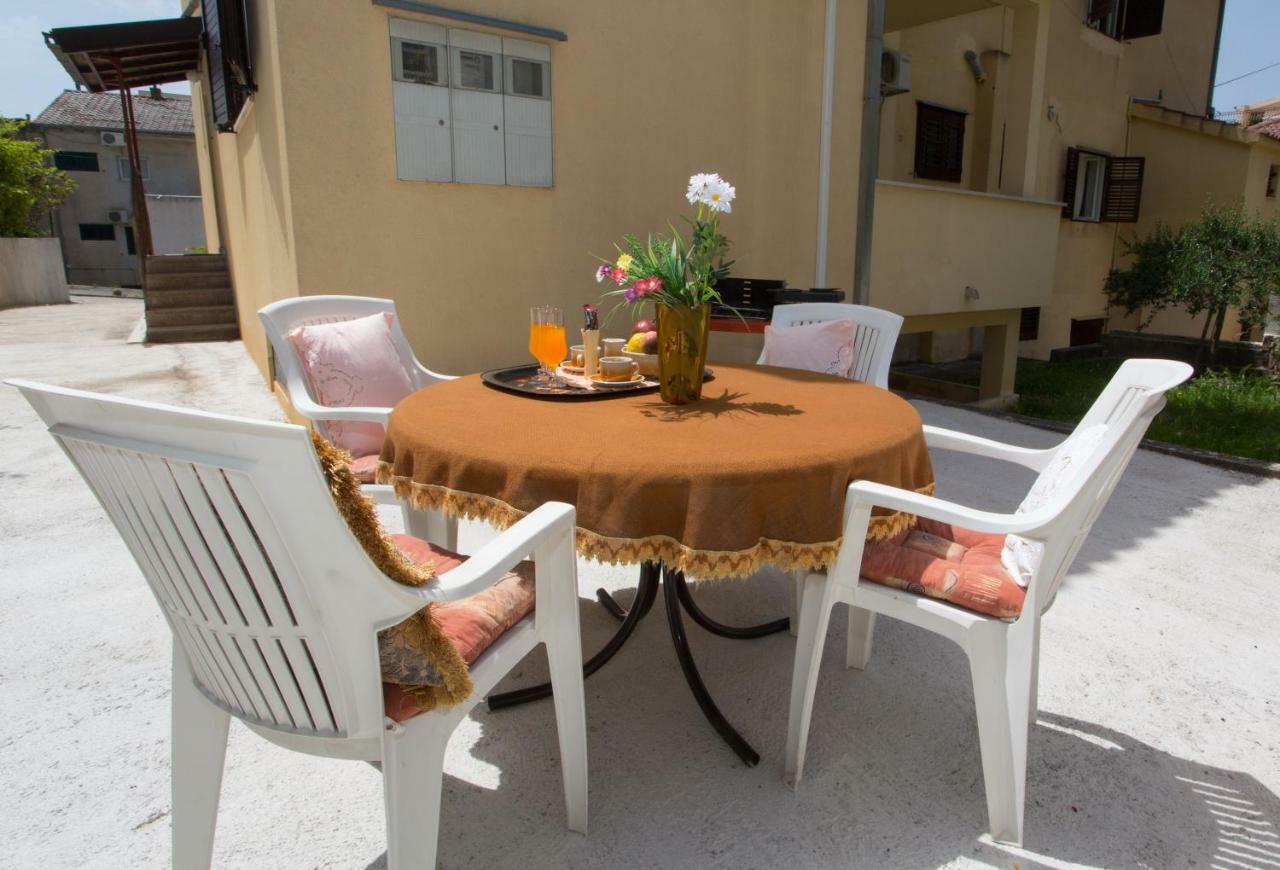 Apartments Mihic Makarska Ngoại thất bức ảnh